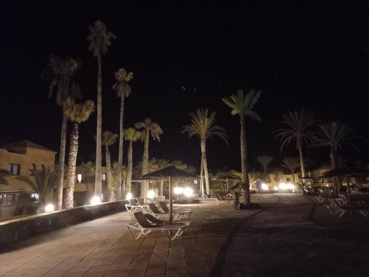 Apartamentos Corralejo Playa Oasis ภายนอก รูปภาพ