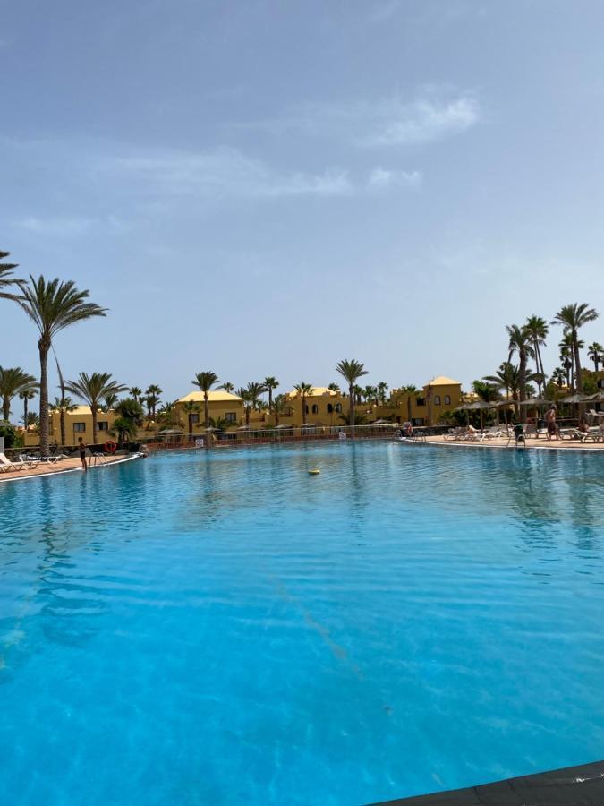 Apartamentos Corralejo Playa Oasis ภายนอก รูปภาพ
